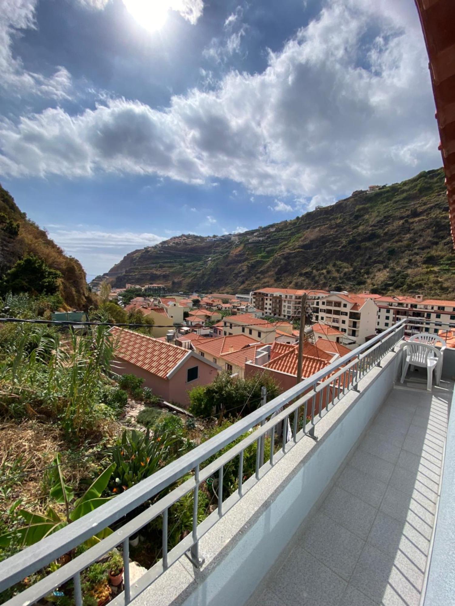 Apartment Seaside Serenity: Renovated With Ocean Views Ribeira Brava